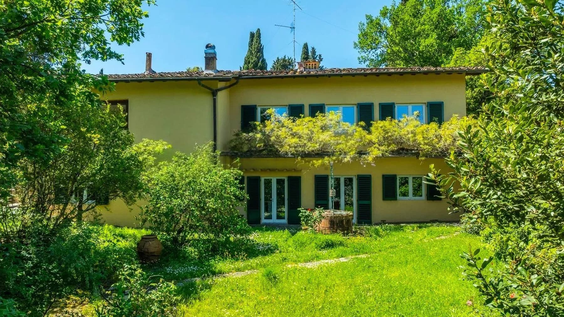 Villa moderna con parco privato a Fiesole, Toscana