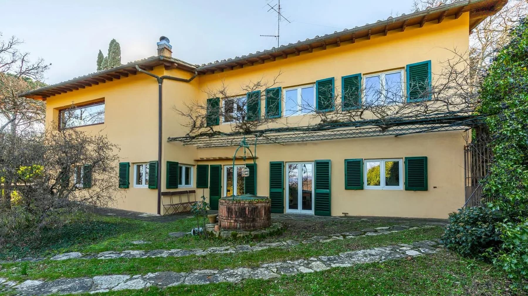 Villa moderna con parco privato a Fiesole, Toscana