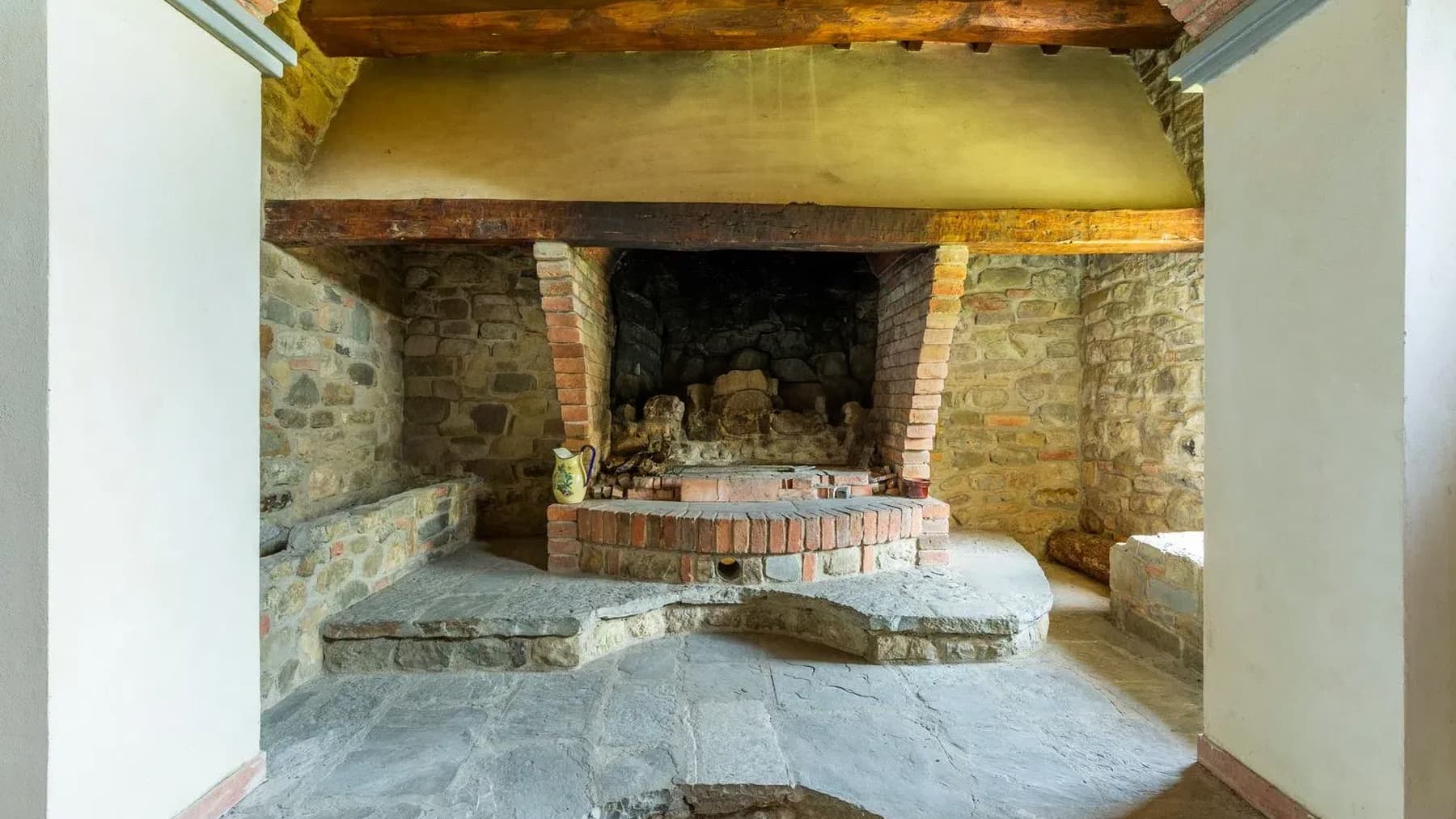Charming Country House in Reggello, Tuscany