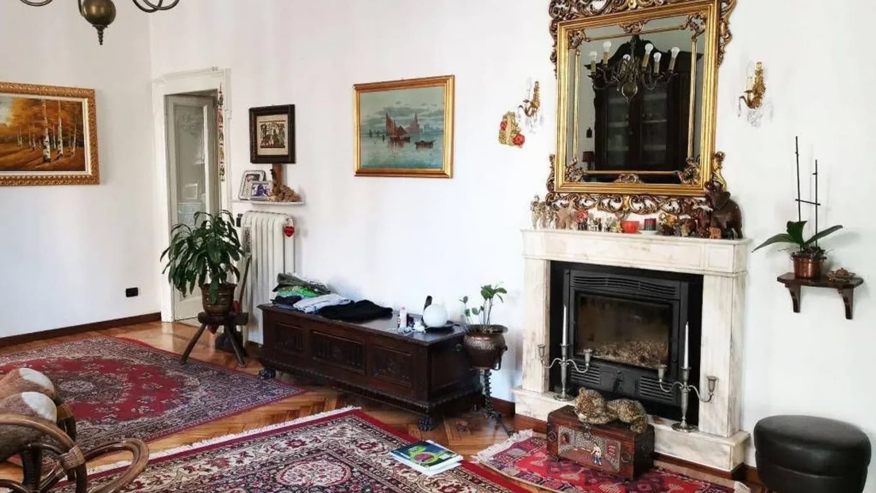 Appartamento signorile in stabile d'epoca a Milano