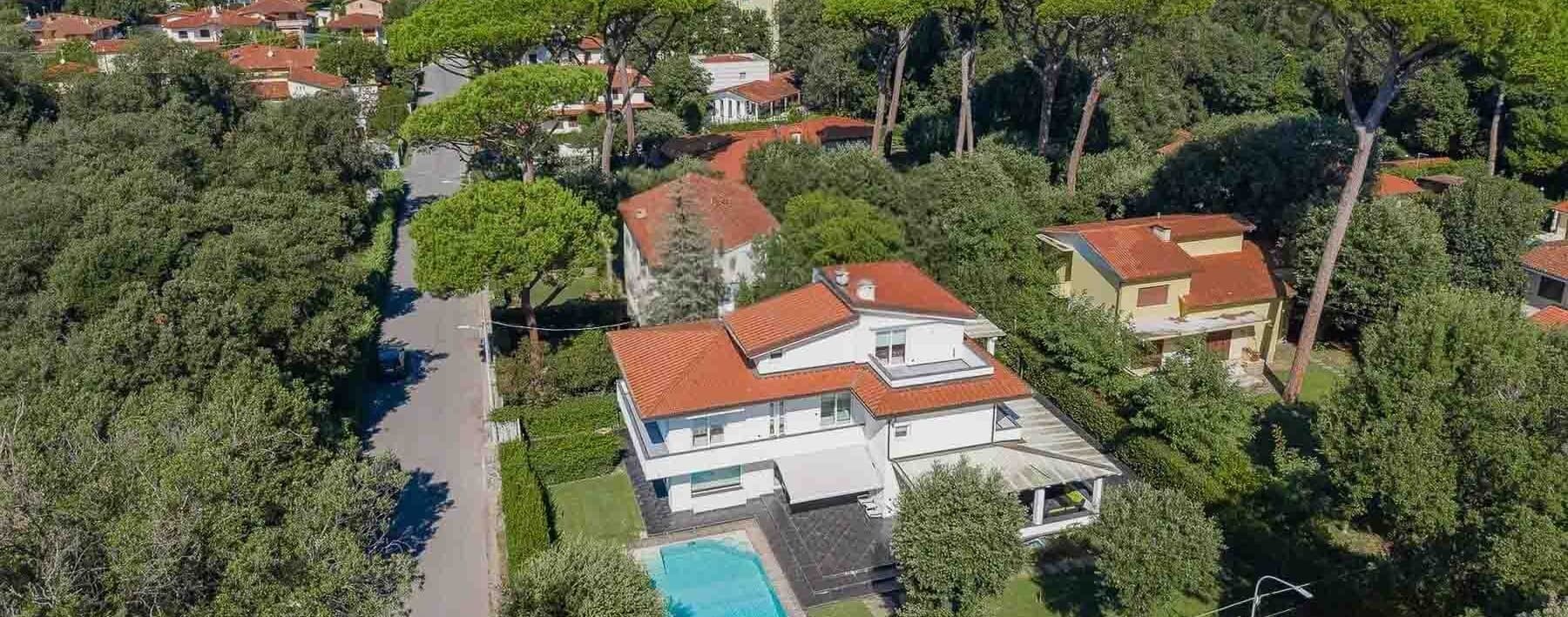 Stunning Villa in Versilia, Tuscany's Pietrasanta