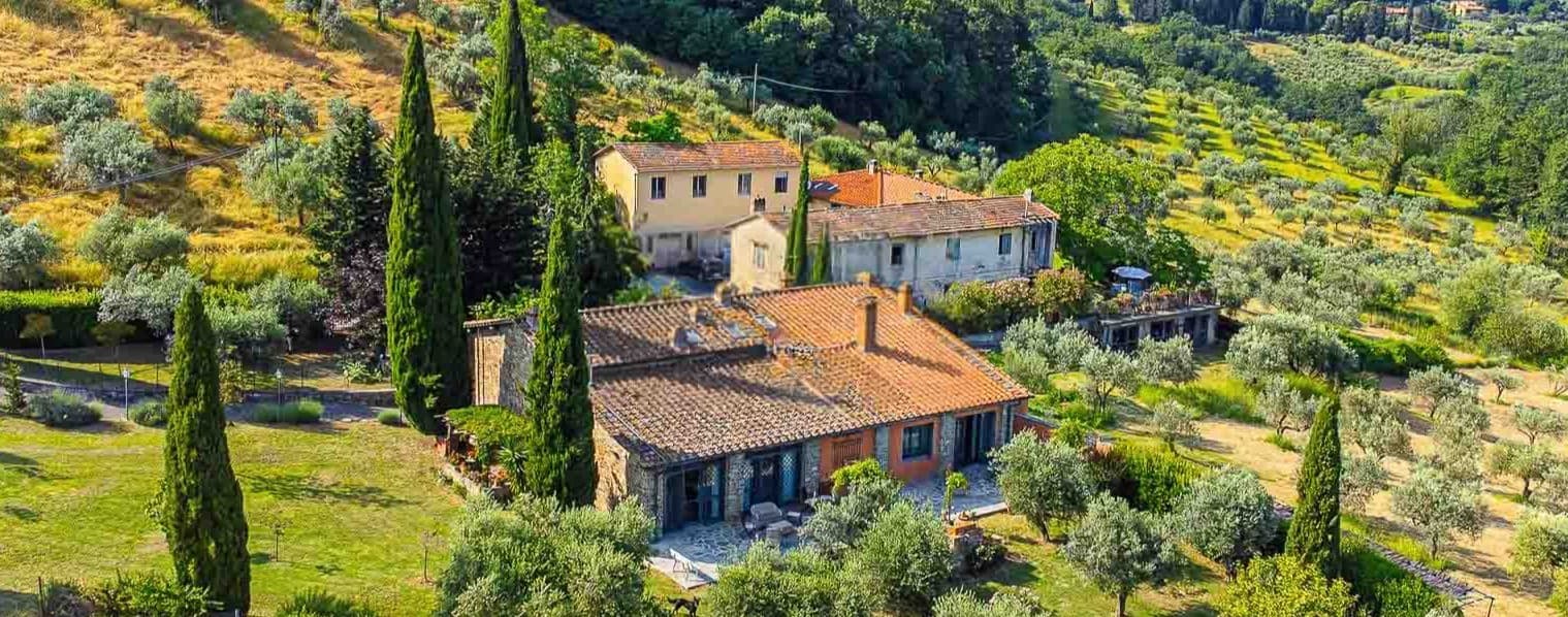 Tenuta-Complesso a Fiesole, 16 ettari in Toscana