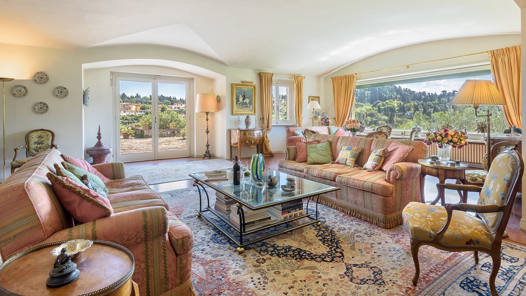 Exclusive Villa Overlooking Florence in Tuscany