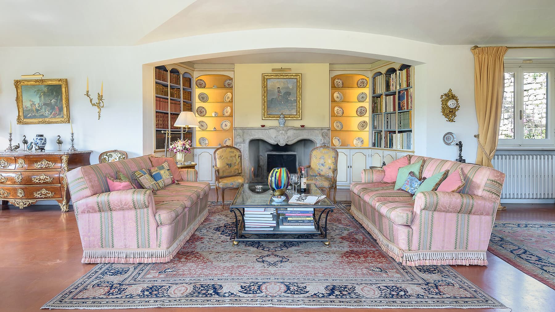 Exclusive Villa Overlooking Florence in Tuscany