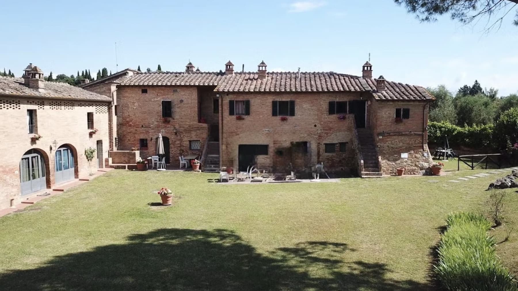 Charming Country House in Siena, Tuscany Countryside