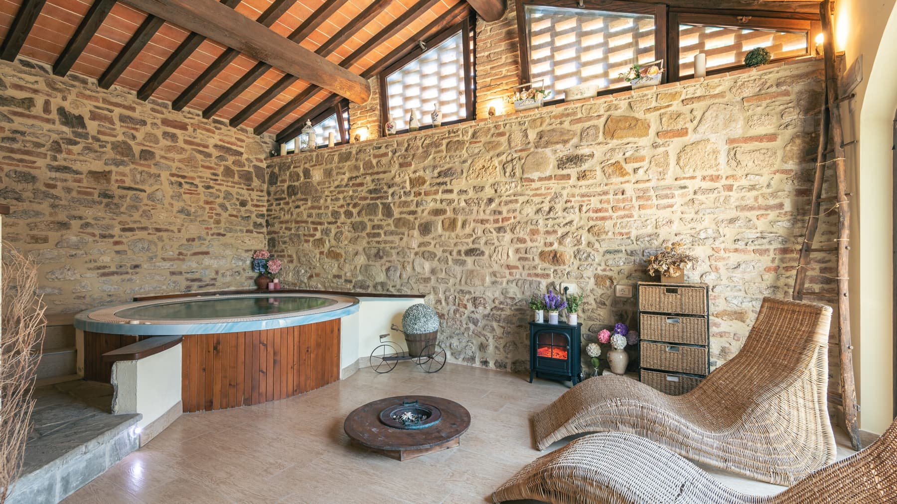 Rustic Country House in Scenic Tuscany, Rapolano Terme