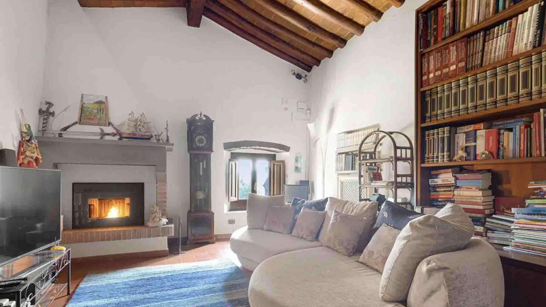Casale Toscano con Piscina a Scandicci, Vicino Firenze