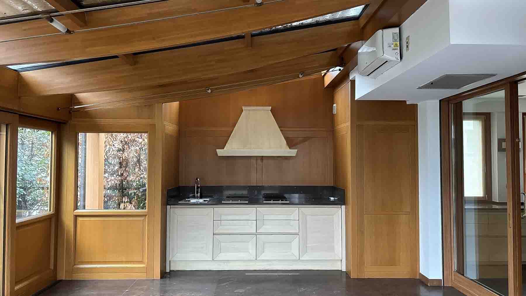 Elegant Penthouse in Milano, Lombardy's Heart
