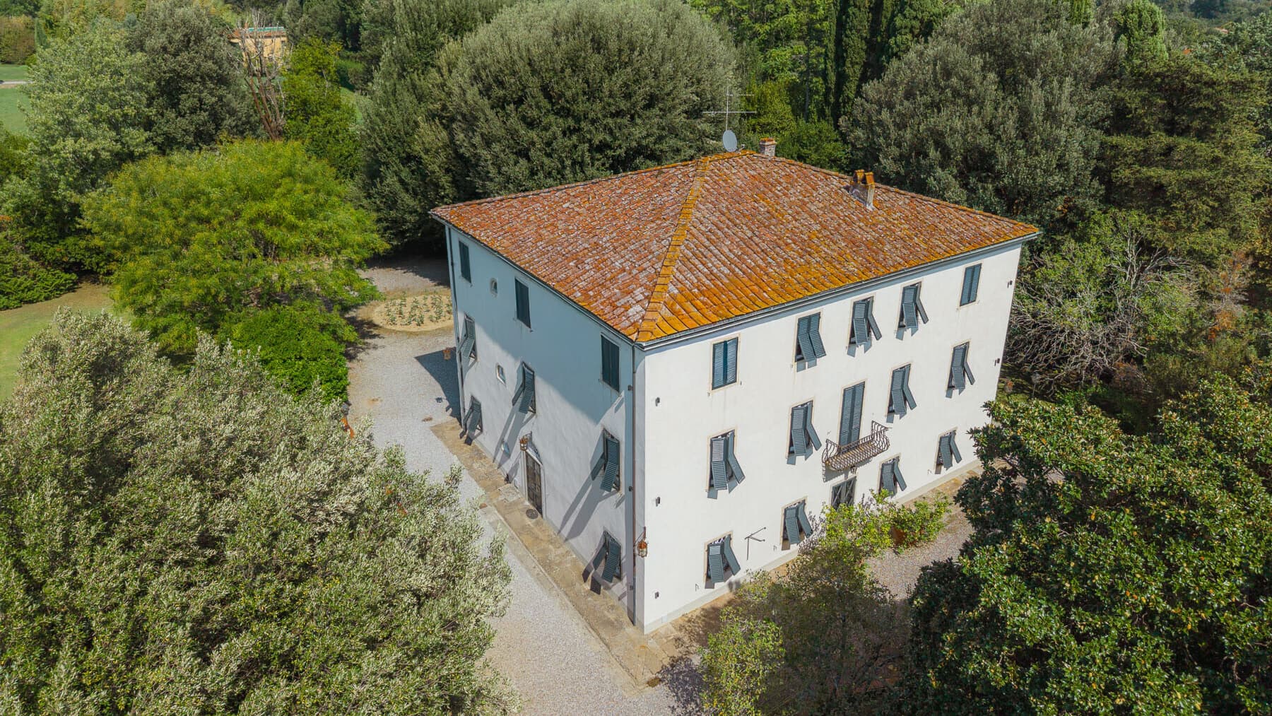 Elegant 19th-Century Villa Near Lucca, Tuscany
