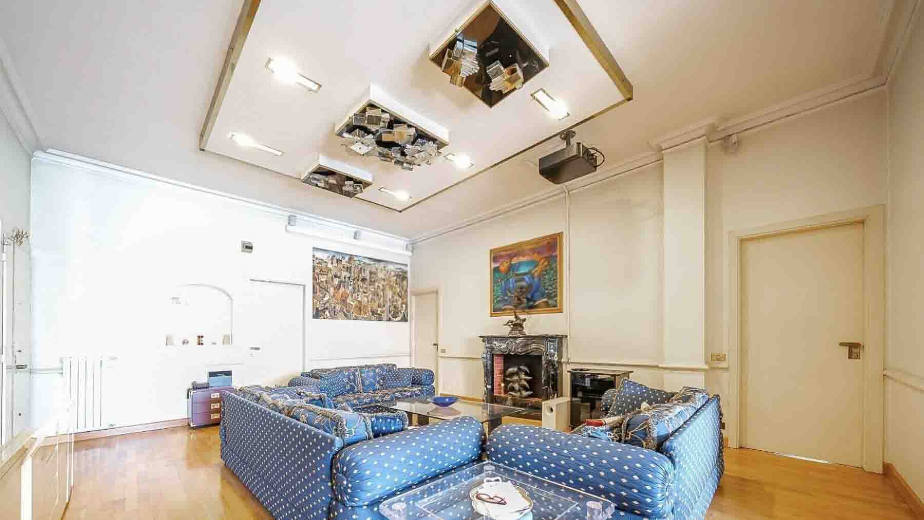 Elegant Apartment in Exclusive Northern Rome