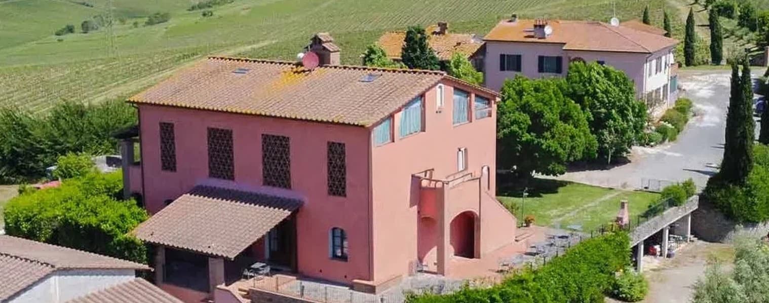 Villa con Piscina e Vigneti a Cerreto Guidi, Toscana