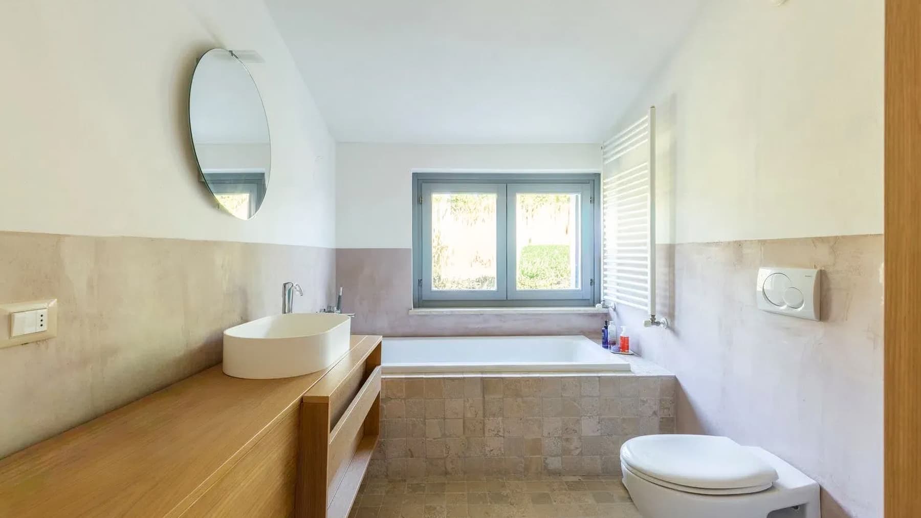 Villa panoramica a Le Case, cuore della Toscana