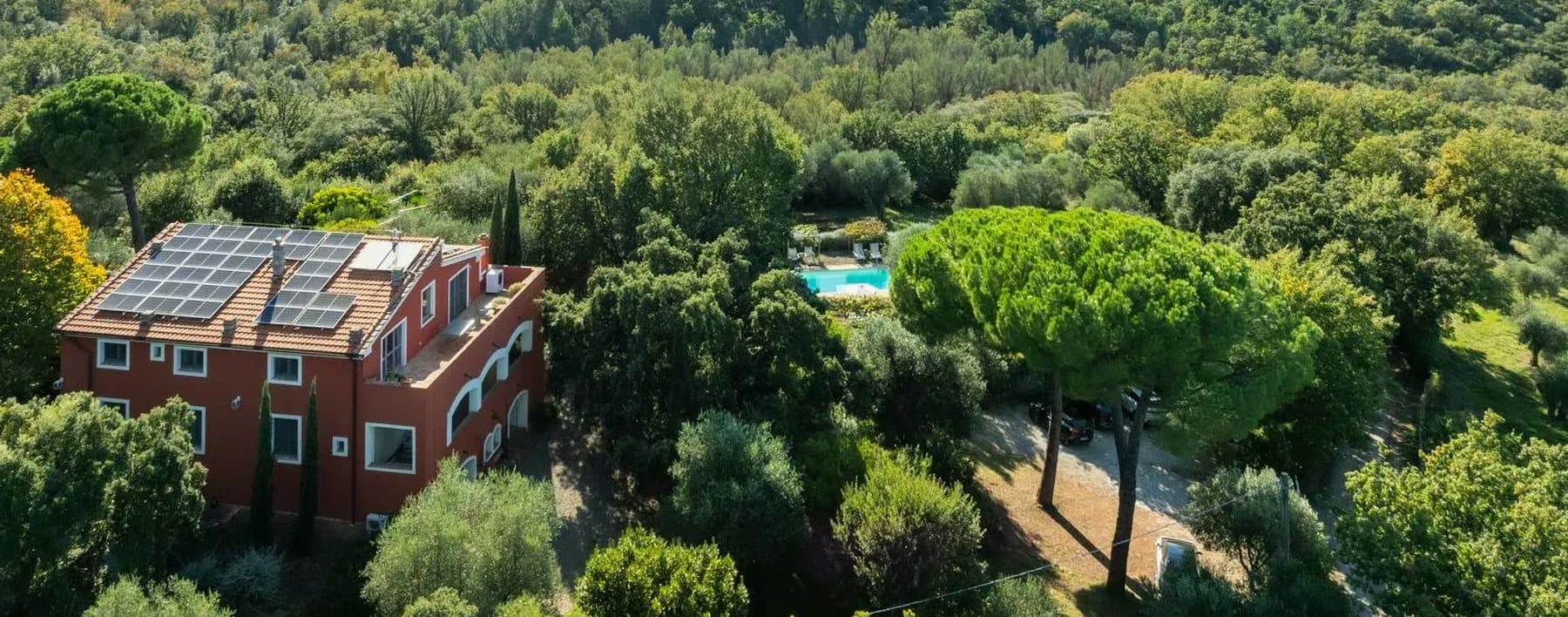 Villa panoramica a Le Case, cuore della Toscana