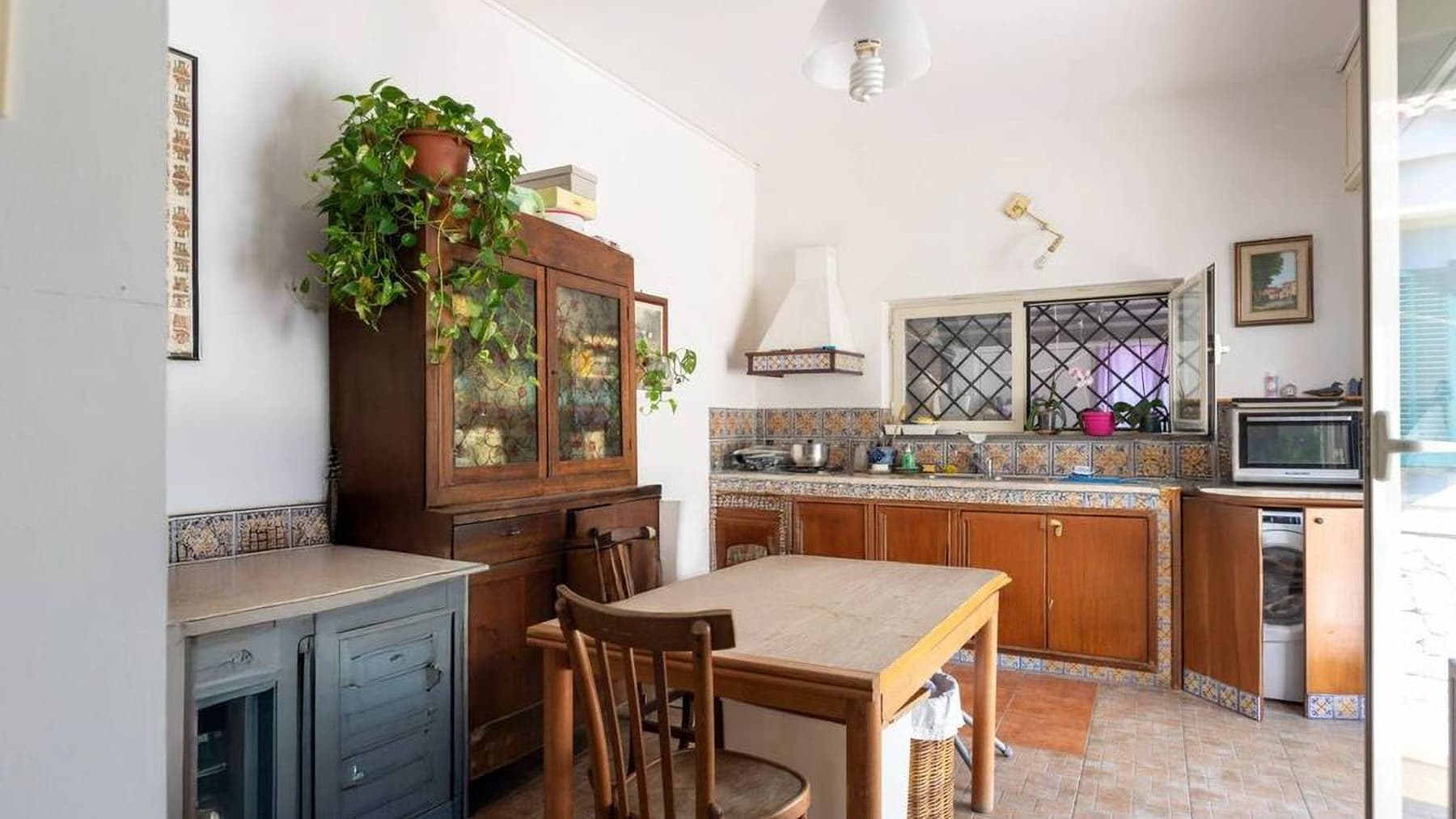 Villa con piscina e giardino a Pozzuoli