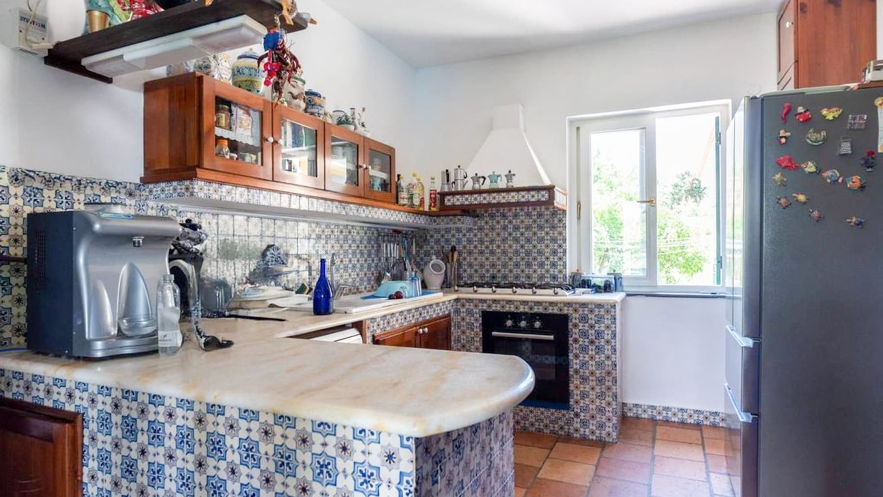 Villa con piscina e giardino a Pozzuoli
