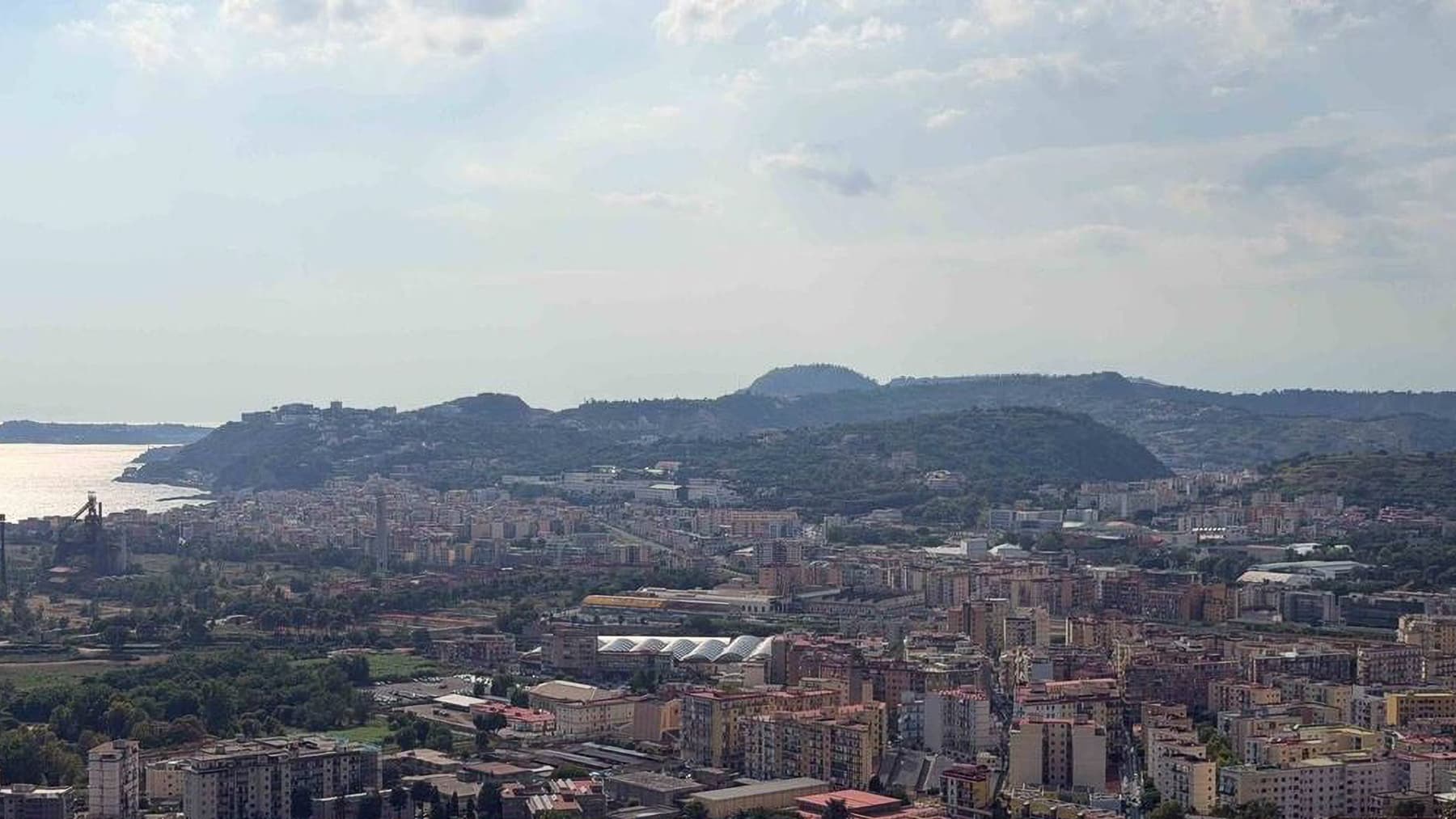 Villa panoramica con ampio giardino a Napoli