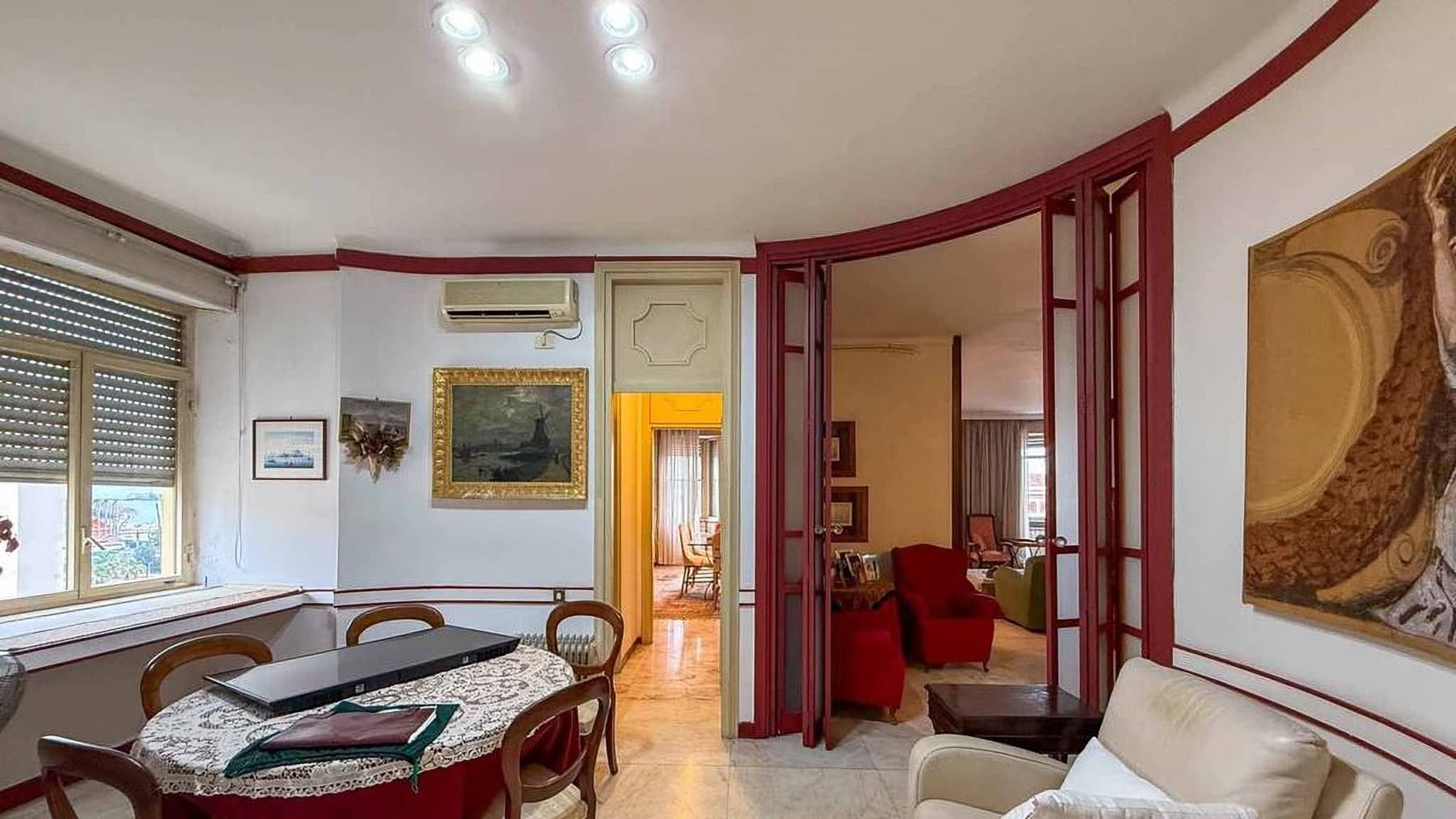 Appartamento panoramico a Napoli, 320 mq di eleganza