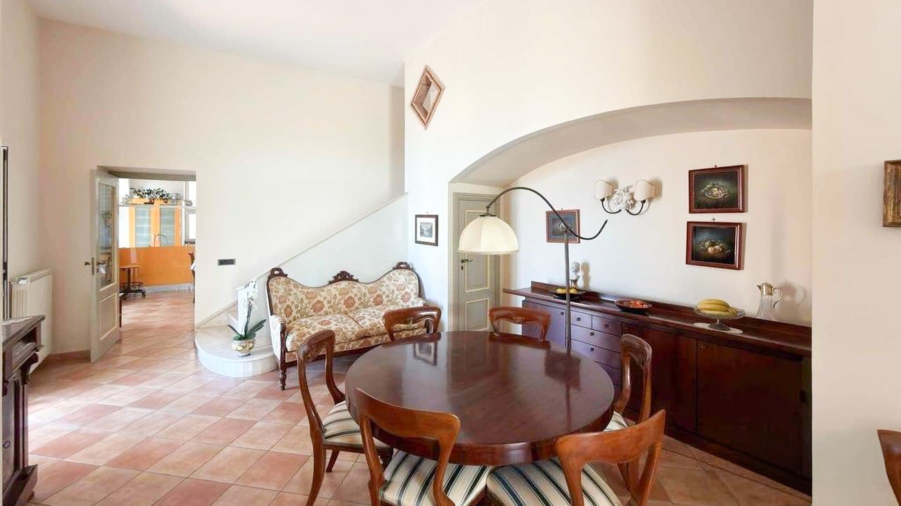 Villa storica a Posillipo con giardino e vista golfo