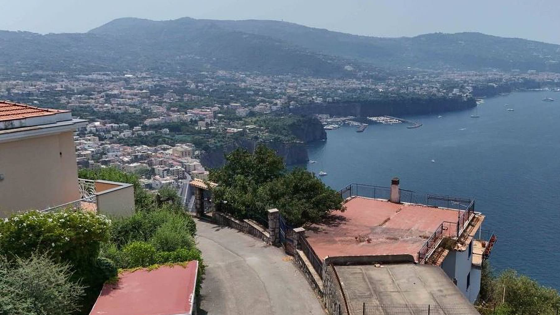 Villa panoramica a Montechiaro, Vico Equense, 270 mq