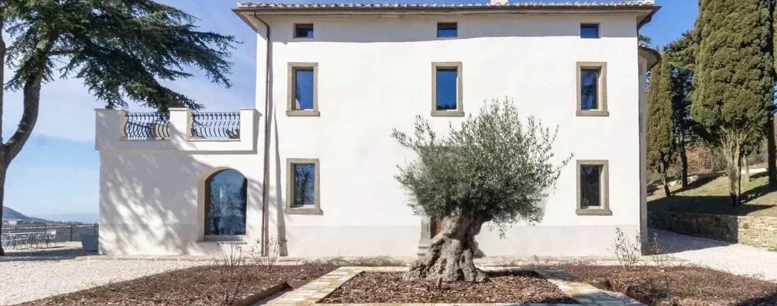 Charming Villa in Tuoro Sul Trasimeno, Umbria