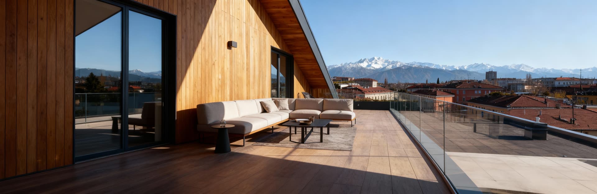 Charming villas for sale in Ancona's countryside, featuring spacious gardens and complete privacy, ideal for vacation homes.