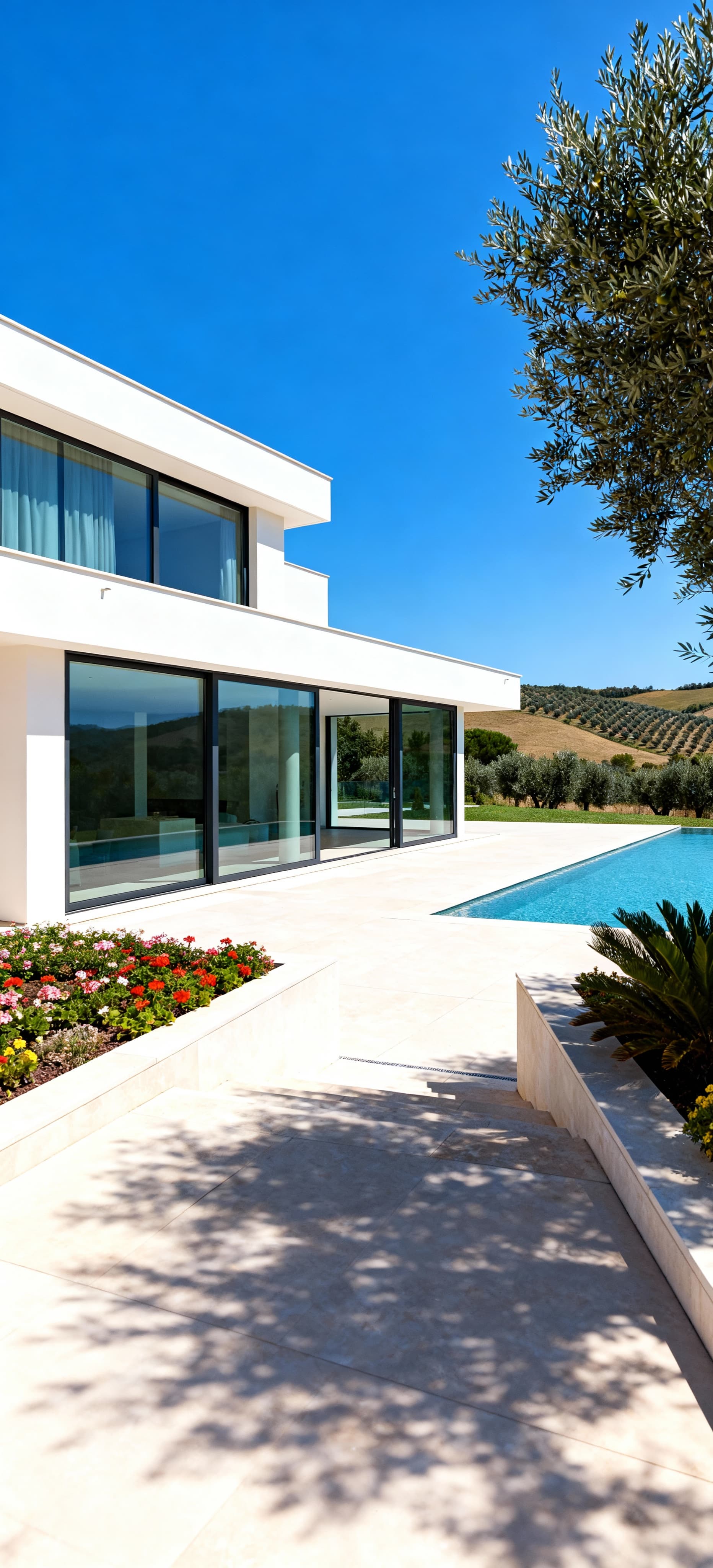 Luxury properties for sale in Grosseto, Tuscany, featuring stunning countryside views, elegant villas, and rich cultural heritage.